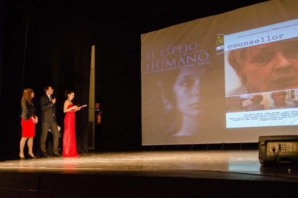 El espejo humano Premio Mejor Actriz Anna Castillo en Short - Minifilmfestival