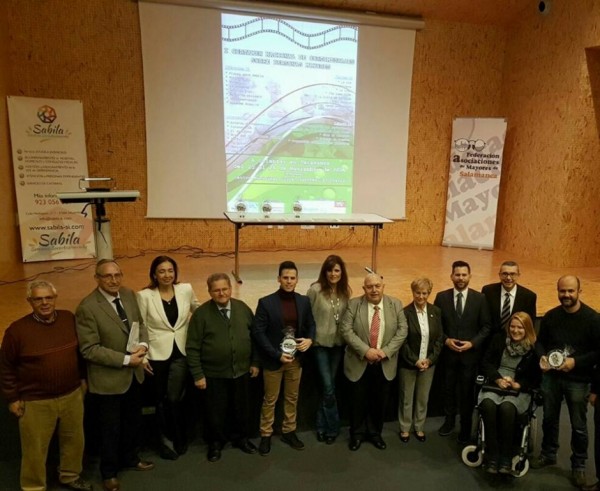Primer Premio del I Certamen de Cortometrajes sobre Personas Mayores (España).